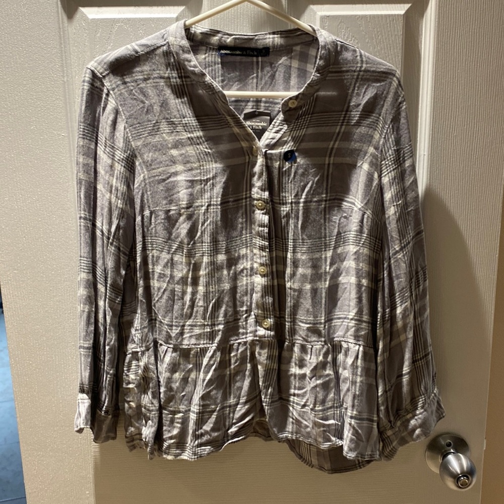 Grey flannel from Abercrombie & fitch, small womens flannel